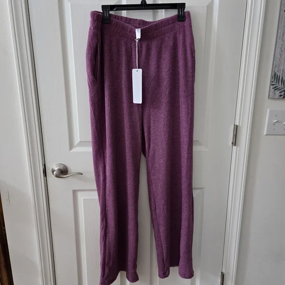Women's Purple Pantsuit - Picture 4 of 12